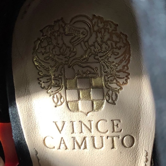 Vince Camuto Balmain style heels - Picture 3 of 7